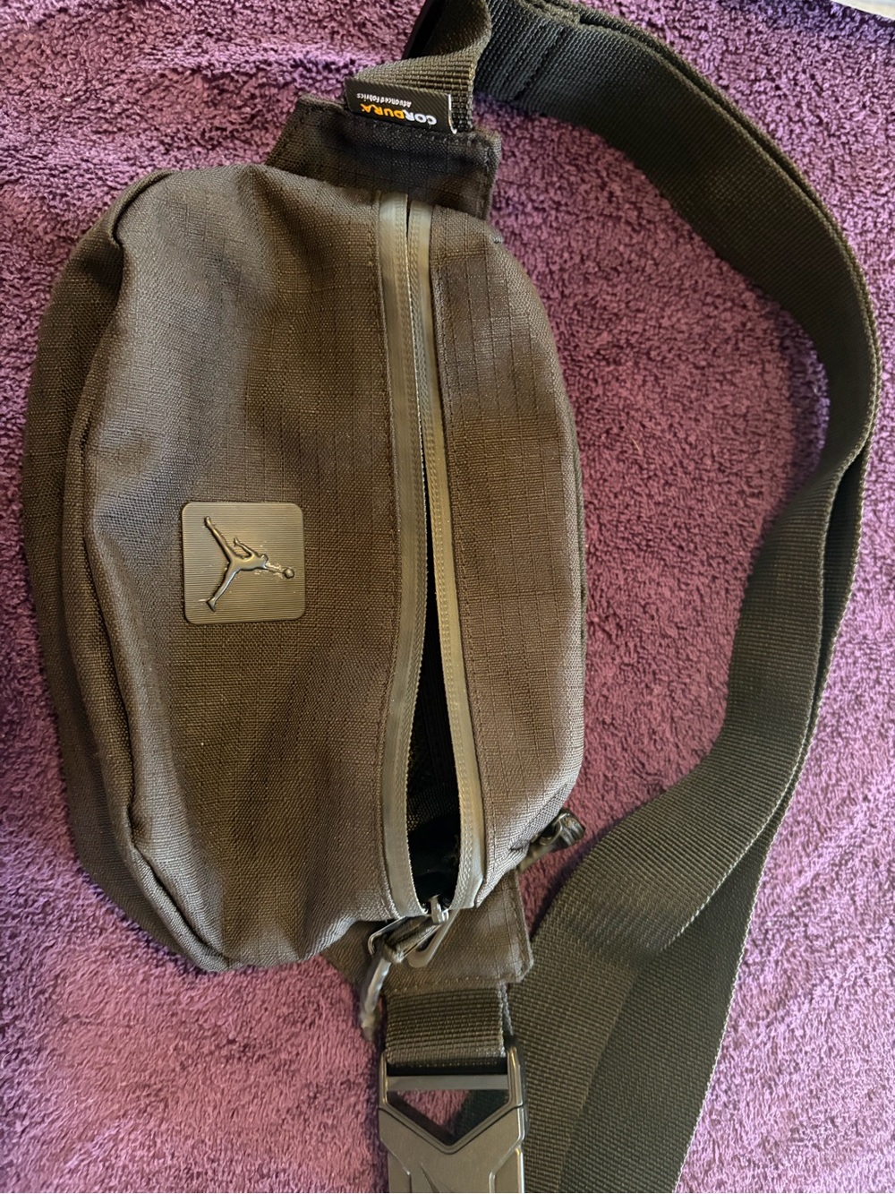 Jordan Olive Green Belt Bag with Black Strap